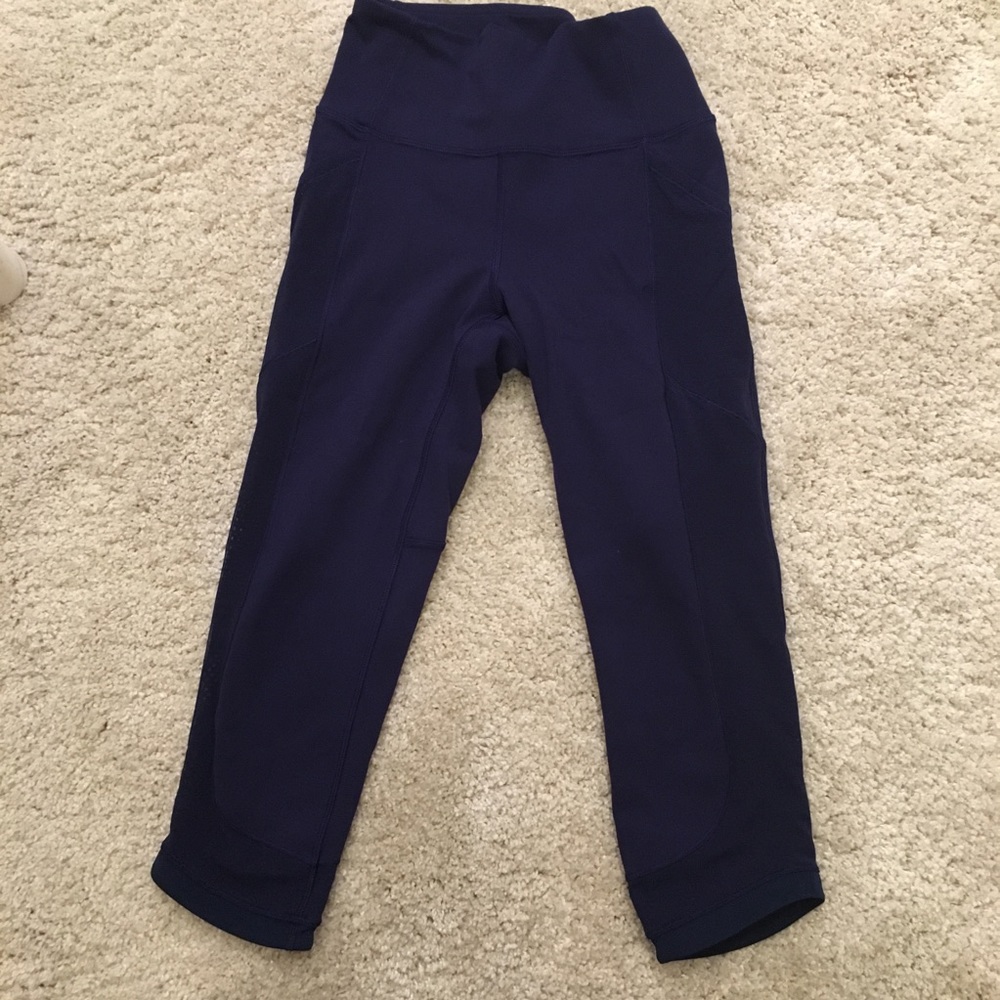 Lululemon Fit Physique crop blue size 4
